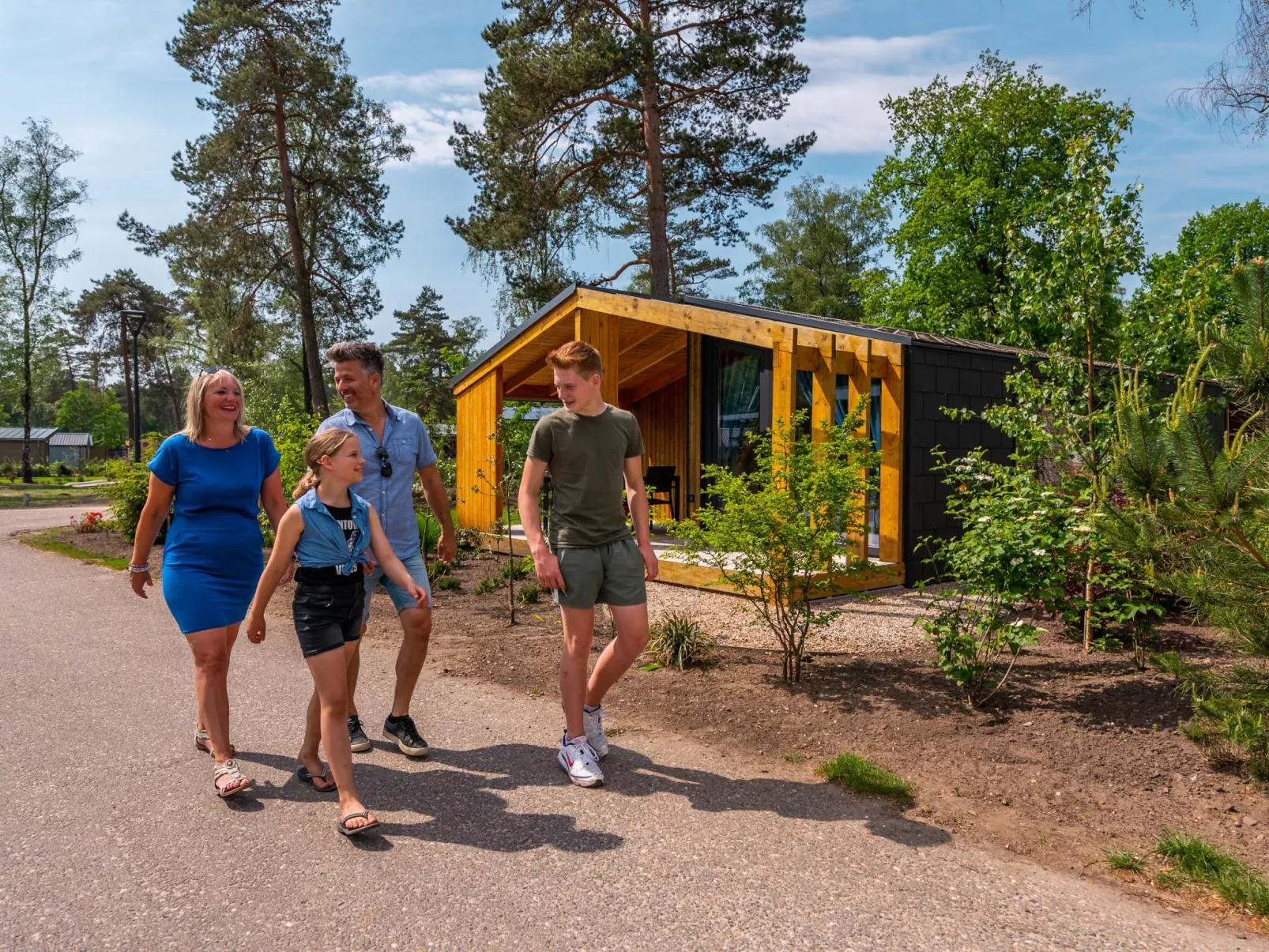 Forest Lodge 4-Outside