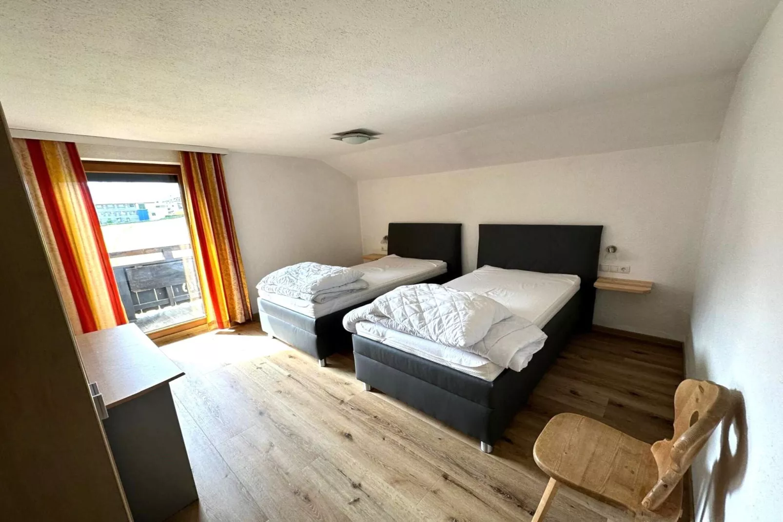Apartment Top 10-Bedroom