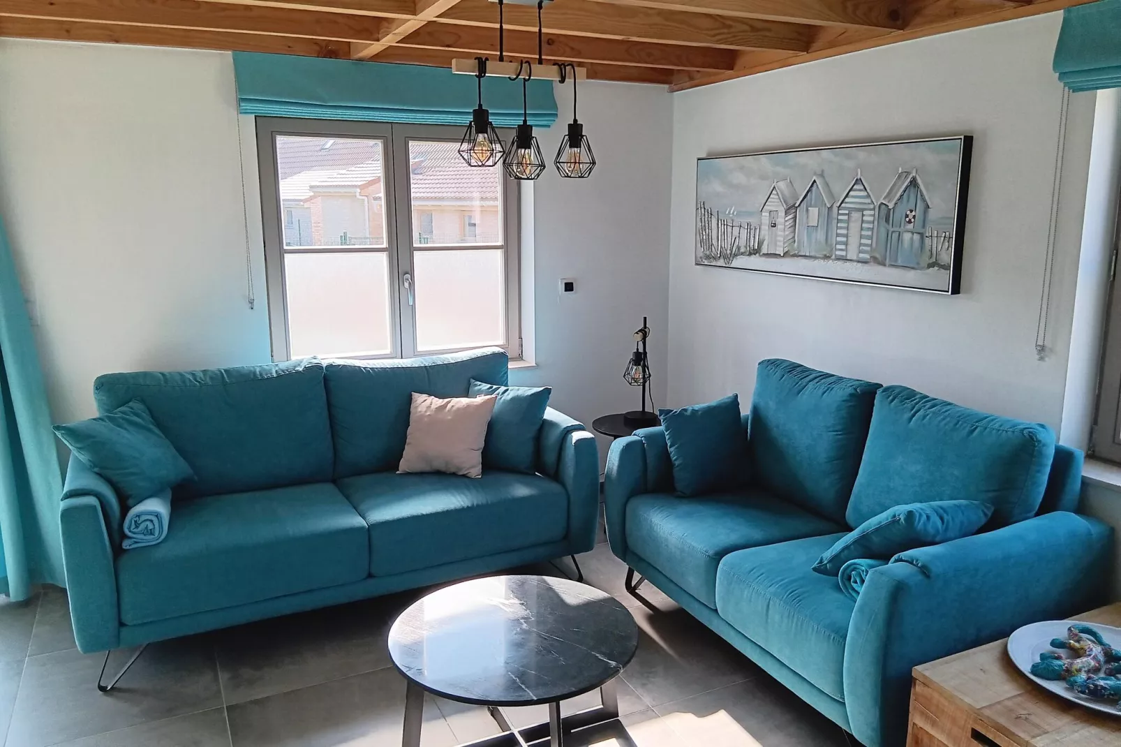 WH12-Living room