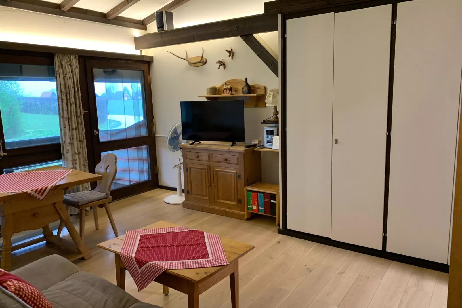 Ferienwohnung Crokus Siegsdorf-Wohnzimmer