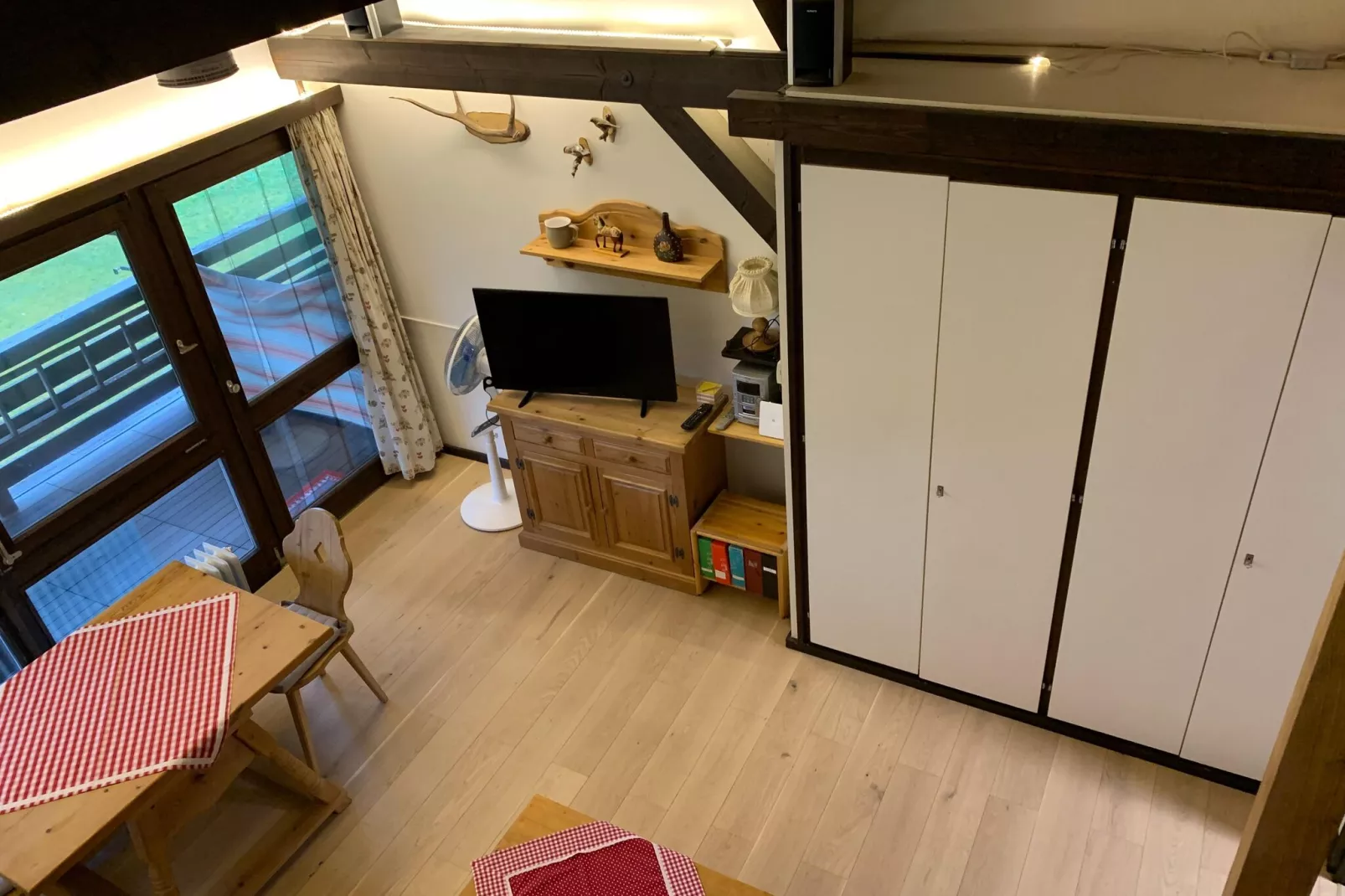 Ferienwohnung Crokus Siegsdorf-Wohnzimmer