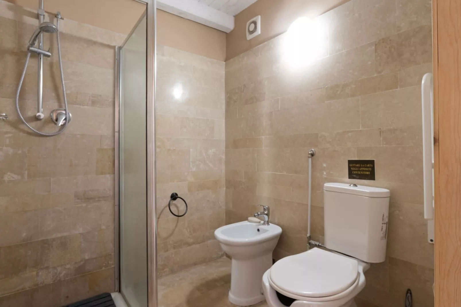 Terramater-Bathroom