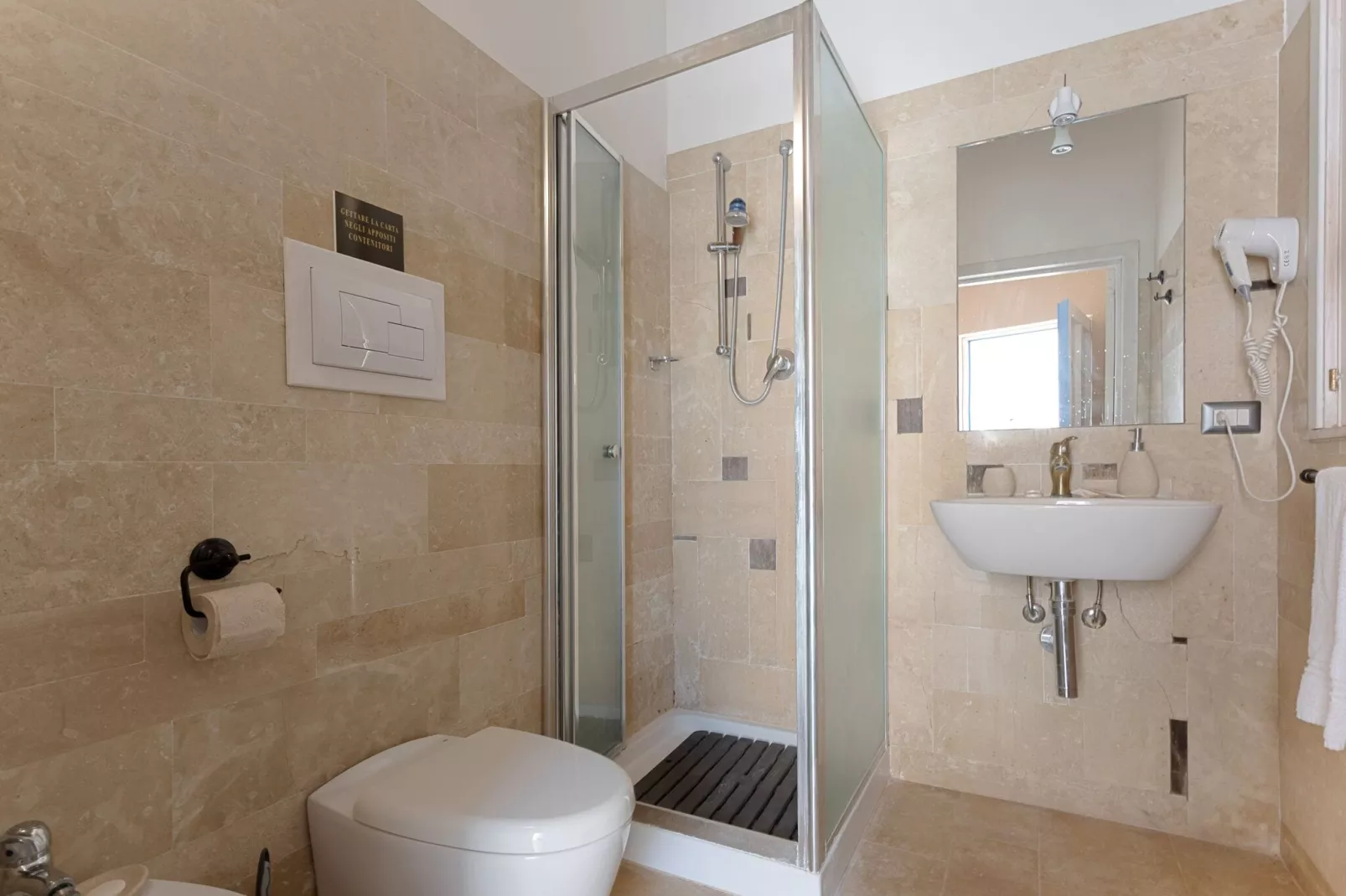 Terramater-Bathroom