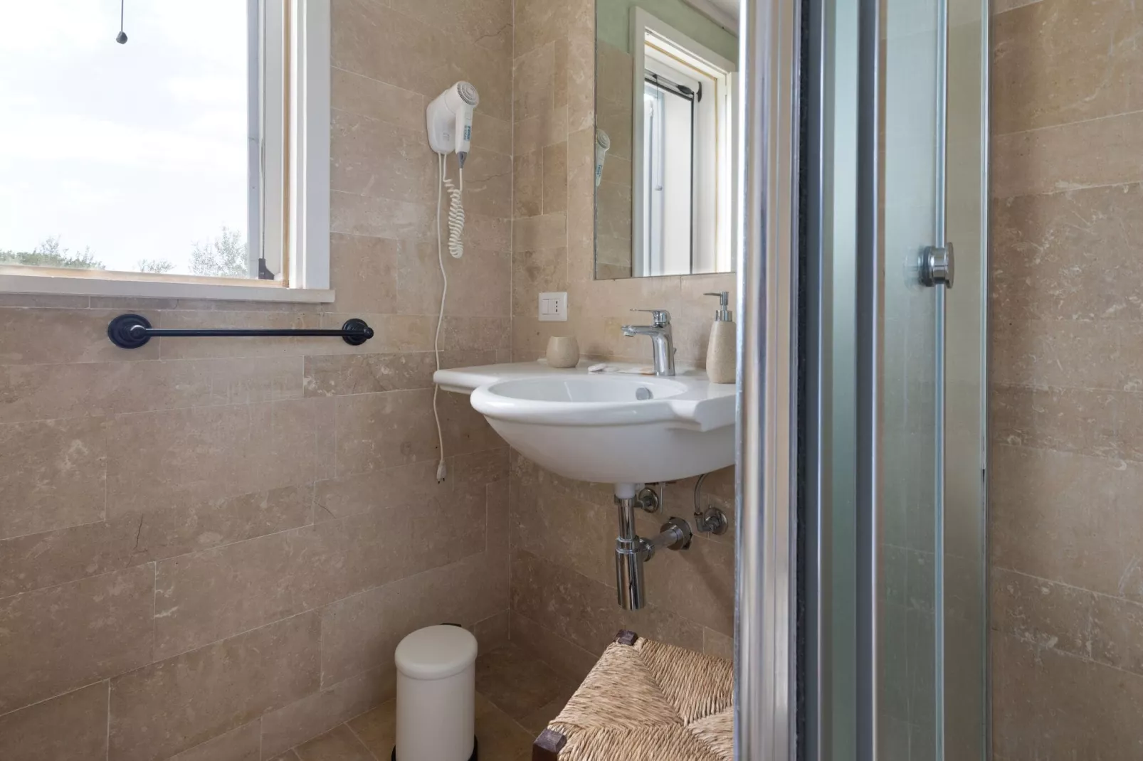 Terramater-Bathroom