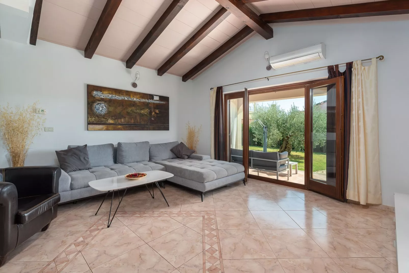 Villa Lucas-Living room