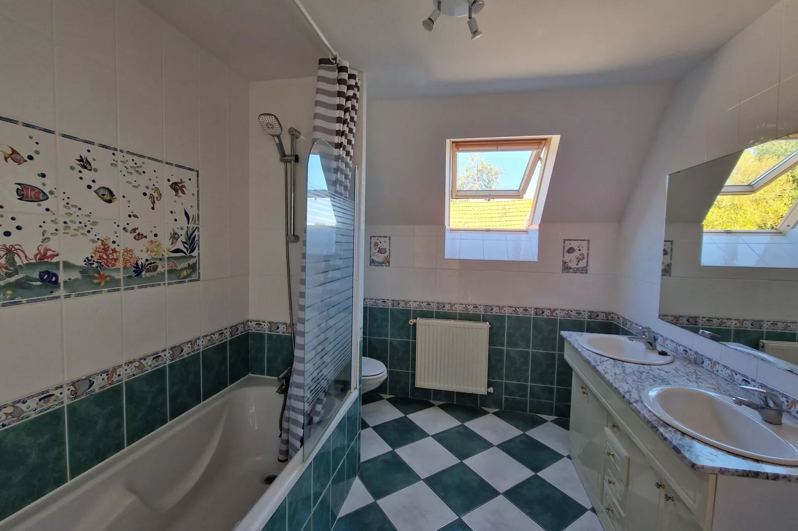 Holiday home Plouégat-Guérand-Bathroom