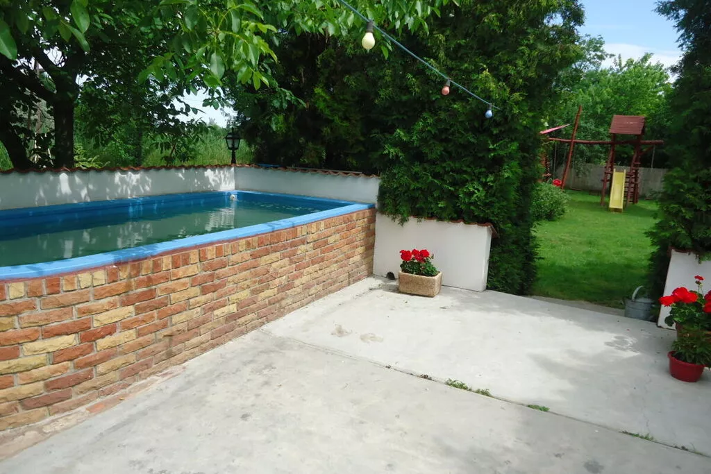 poolofhouse
