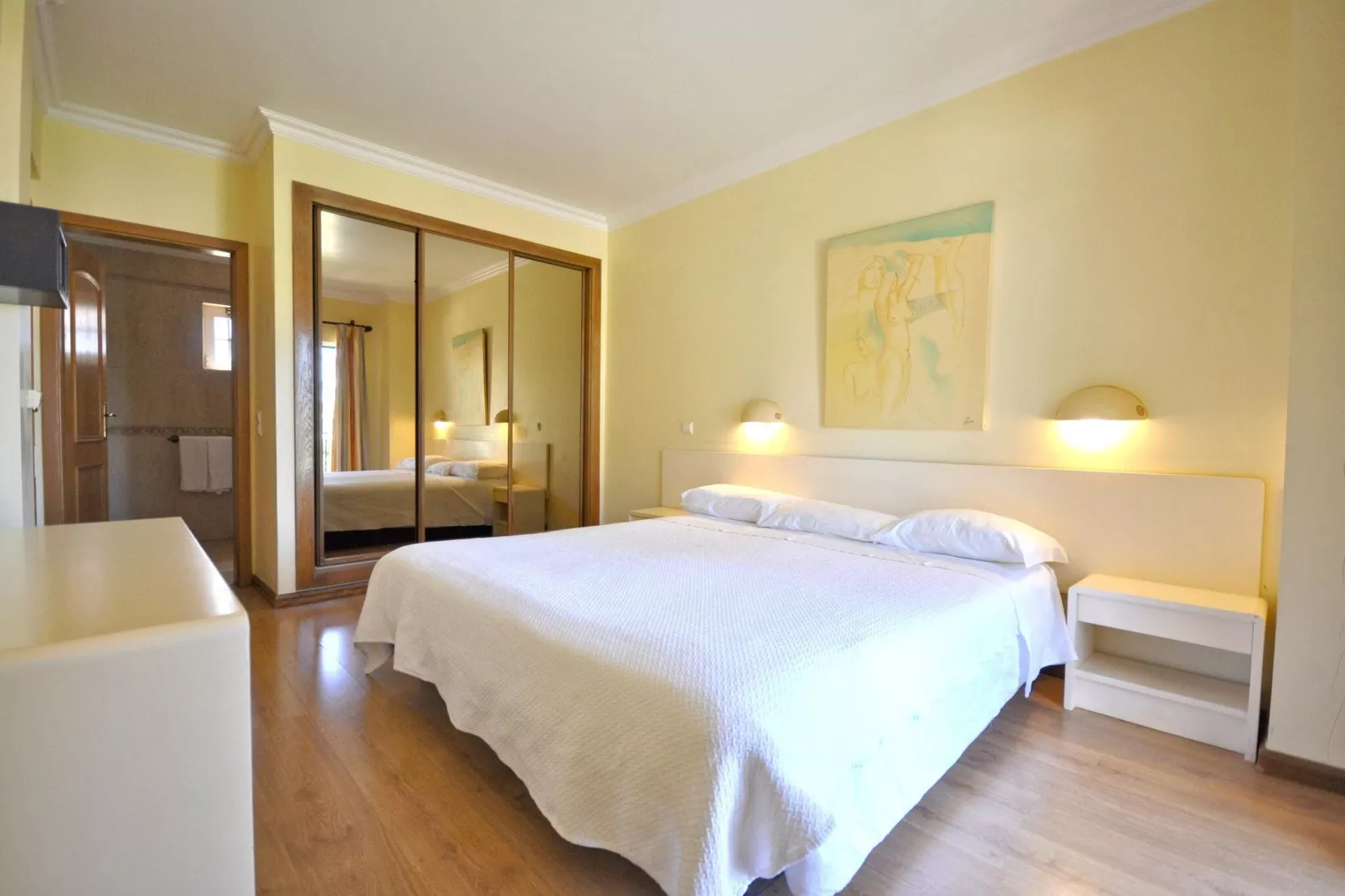 Villa Garden-Bedroom