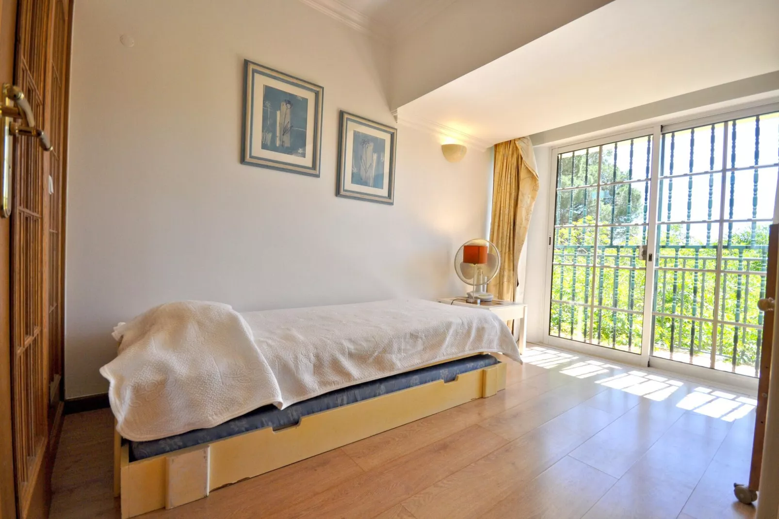 Villa Garden-Bedroom