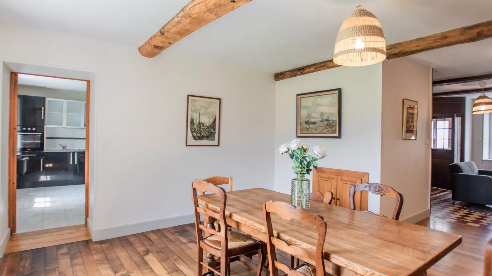 Gite du Bois-Dining room