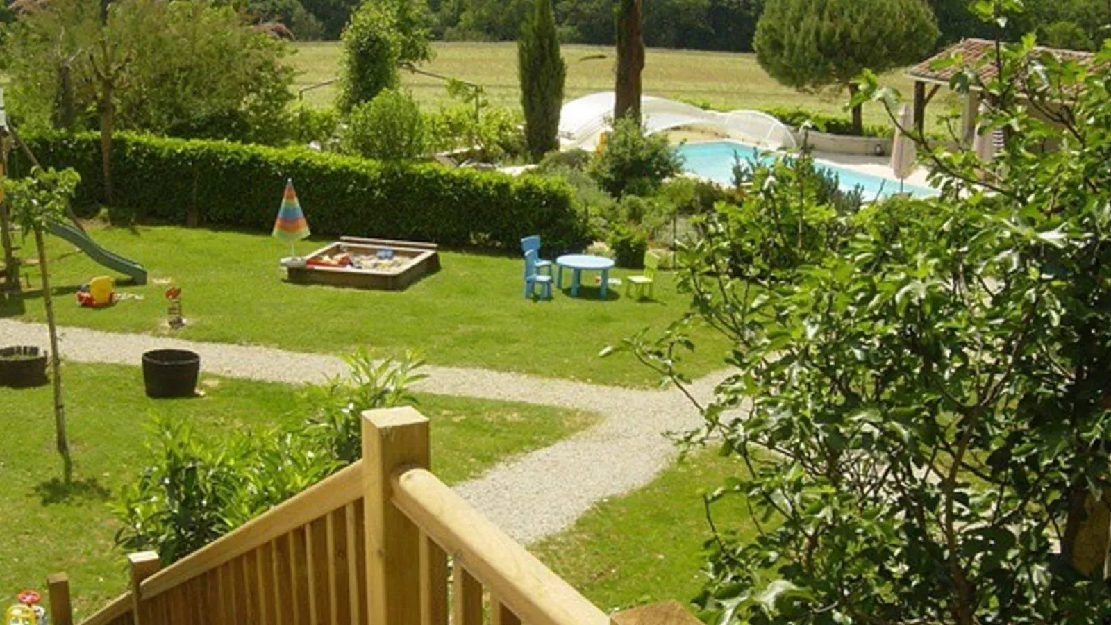 Tournesol-Gardens summer