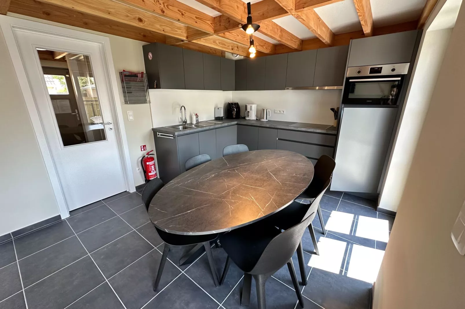 WH2/53-Kitchen
