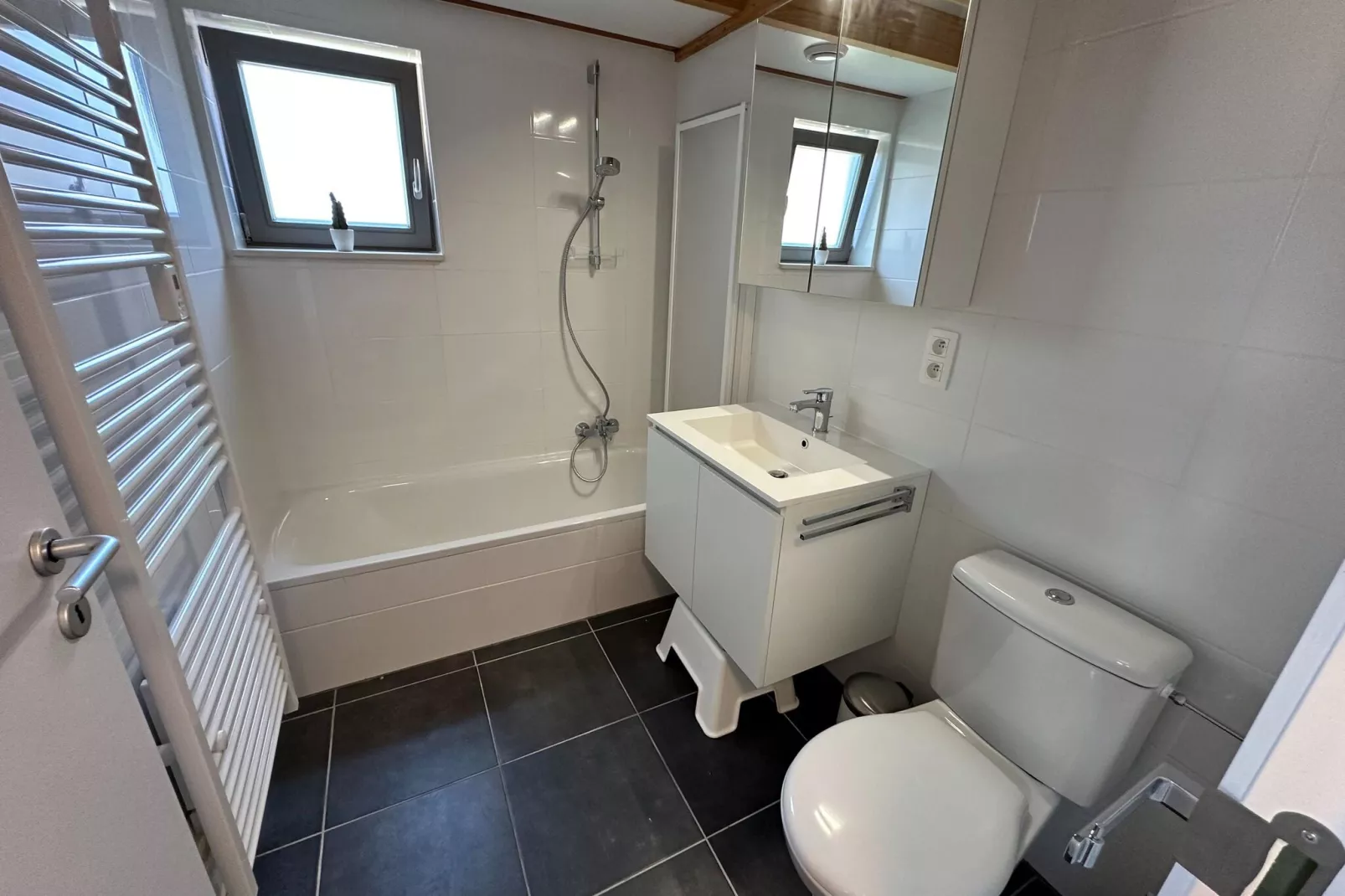 WH2/53-Bathroom