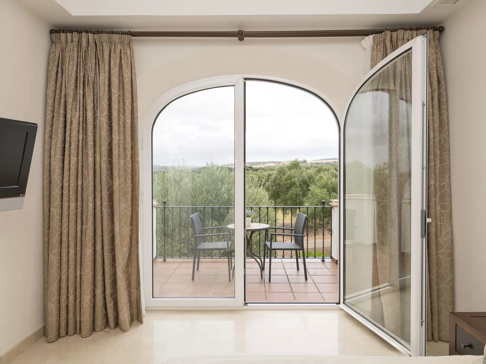 Arcos Gardens Golf-Dedans
