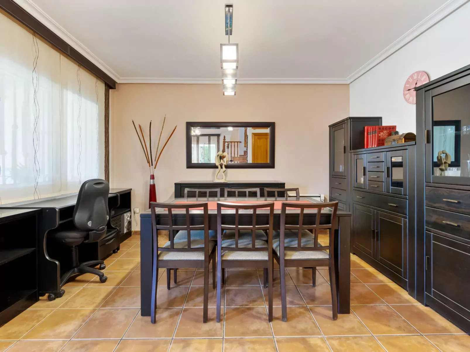Zenia Golf-Inside