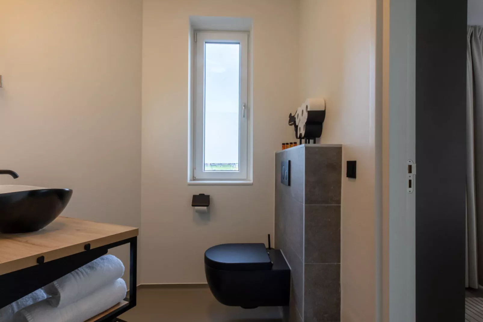 Luxe appartement Vista Maris - Havenweg 8-36 'Oester Oase'-Badezimmer