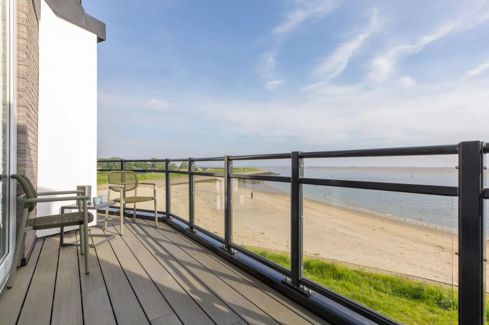 Luxe appartement Vista Maris - Havenweg 8-36 'Oester Oase'-Terrassenbalkon
