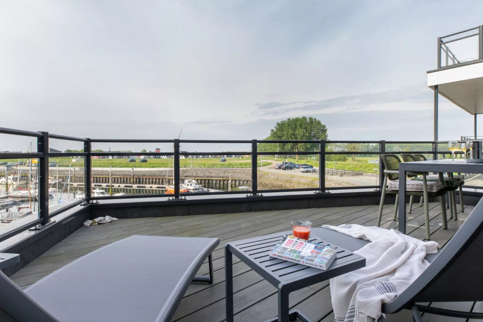 Luxe appartement Vista Maris - Havenweg 8-36 'Oester Oase'-Gärten Sommer