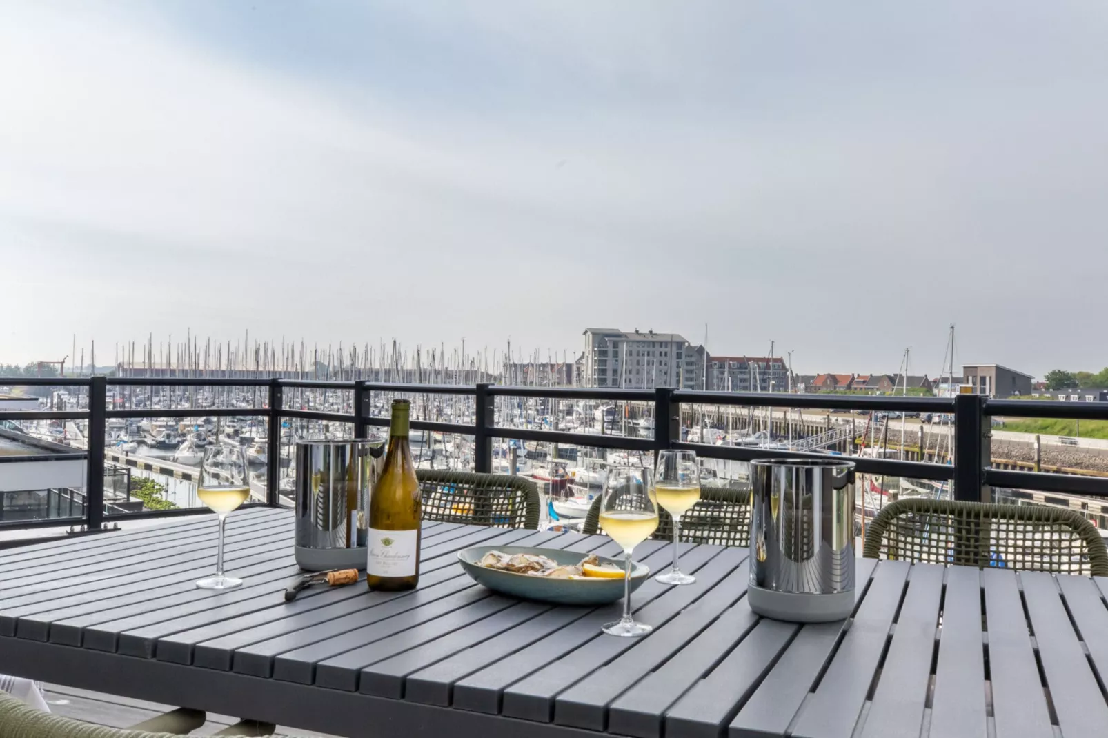 Luxe appartement Vista Maris - Havenweg 8-36 'Oester Oase'-Ambiente