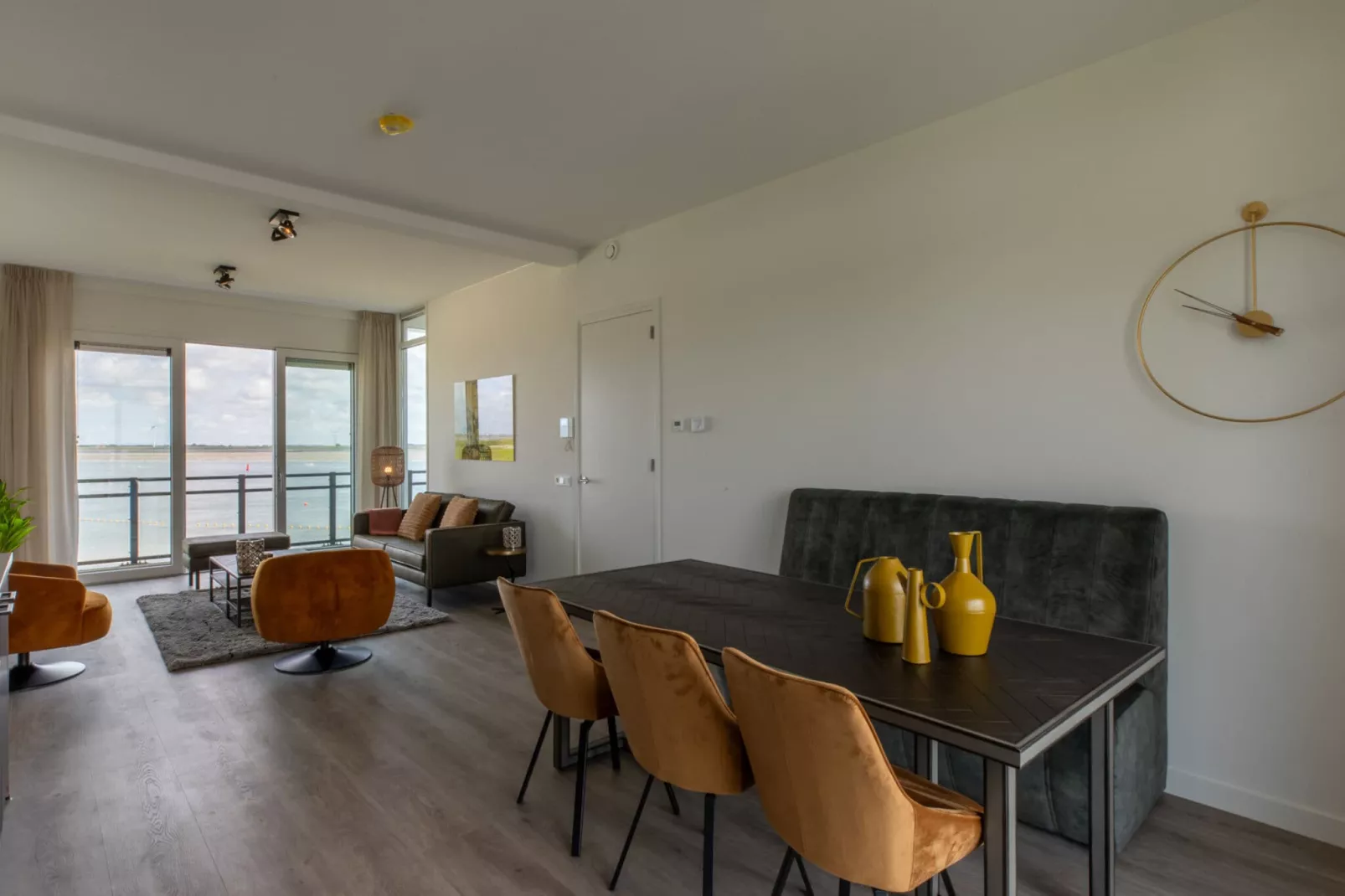 Luxe appartement Vista Maris - Havenweg 8-38  Sint-Annaland-Dining room
