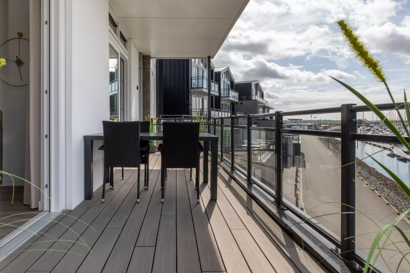 Luxe appartement Vista Maris - Havenweg 8-38  Sint-Annaland-Terrace balcony