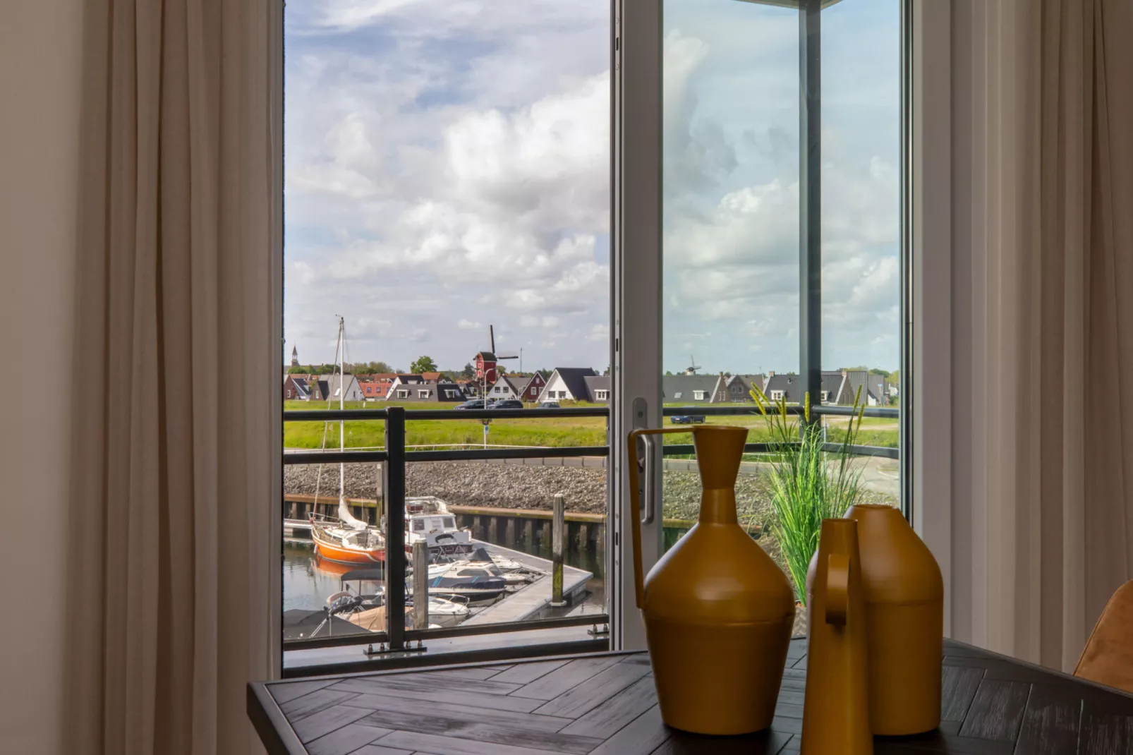 Luxe appartement Vista Maris - Havenweg 8-38  Sint-Annaland-View summer