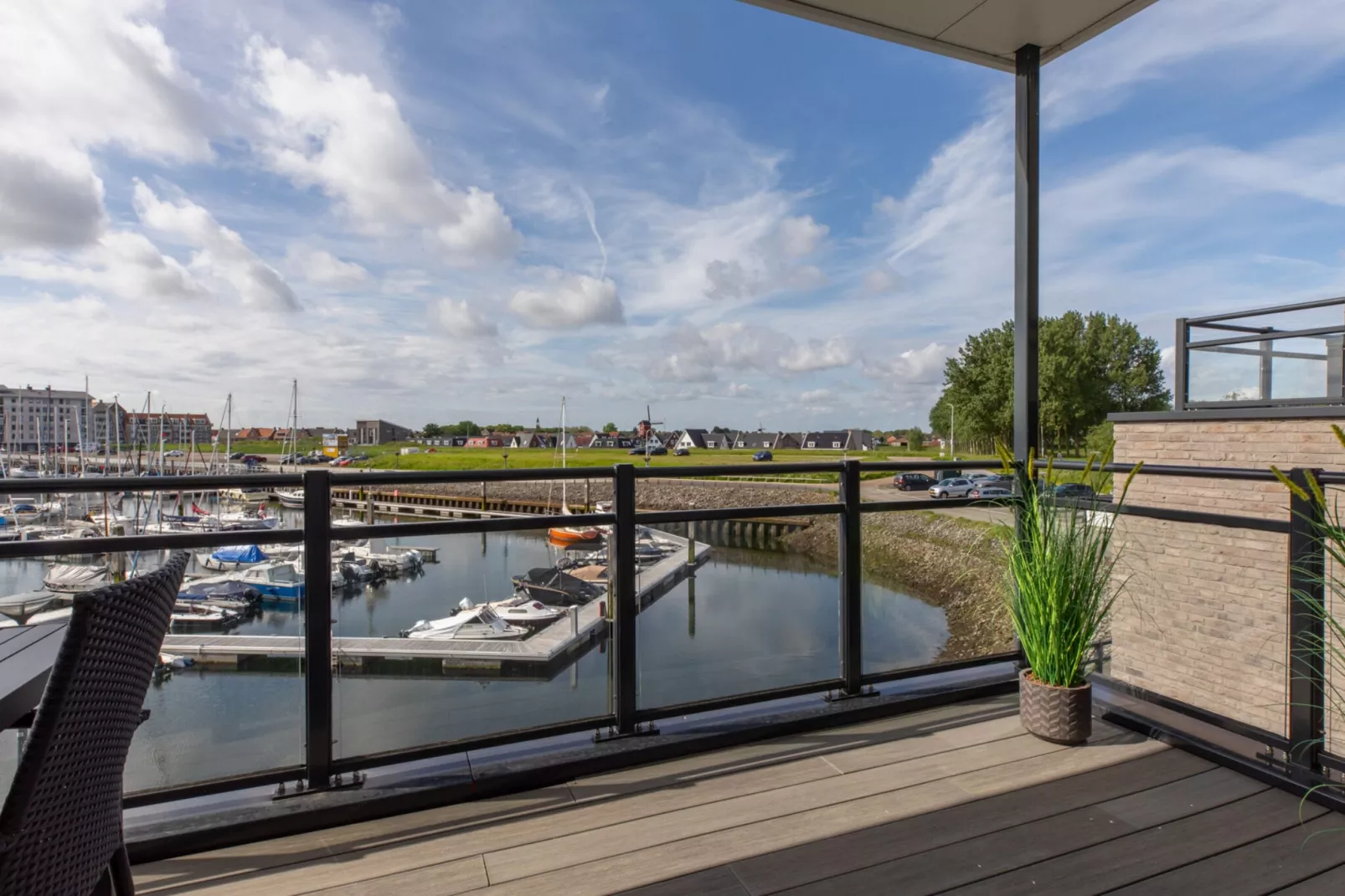 Luxe appartement Vista Maris - Havenweg 8-38  Sint-Annaland-View summer