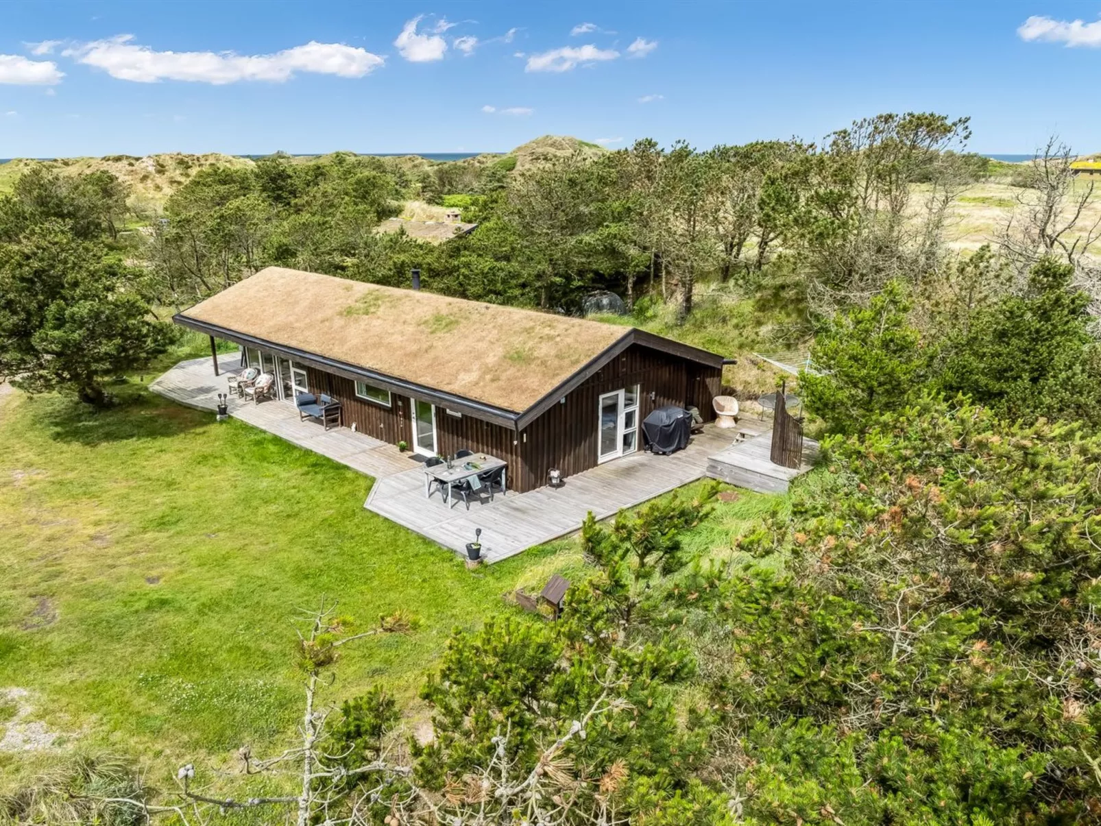 "Lagho" - 500m from the sea-Outside
