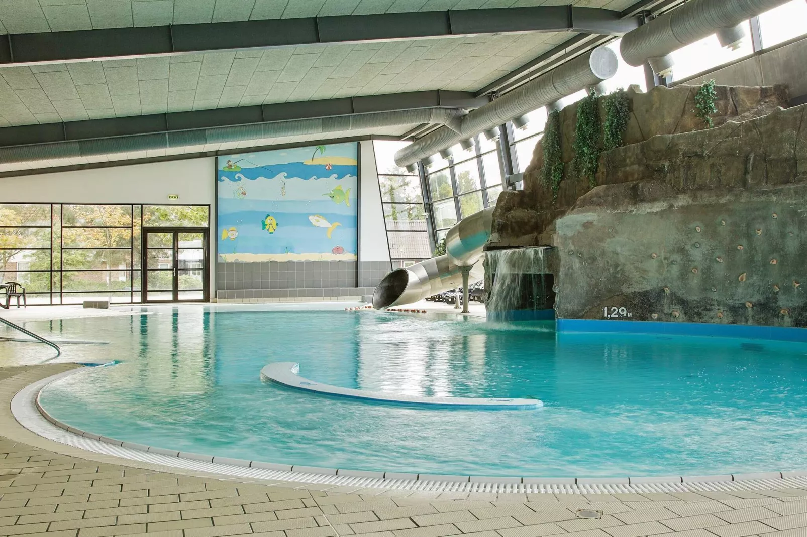 7 vær.,hus,2 badev.,1 plan-Pool