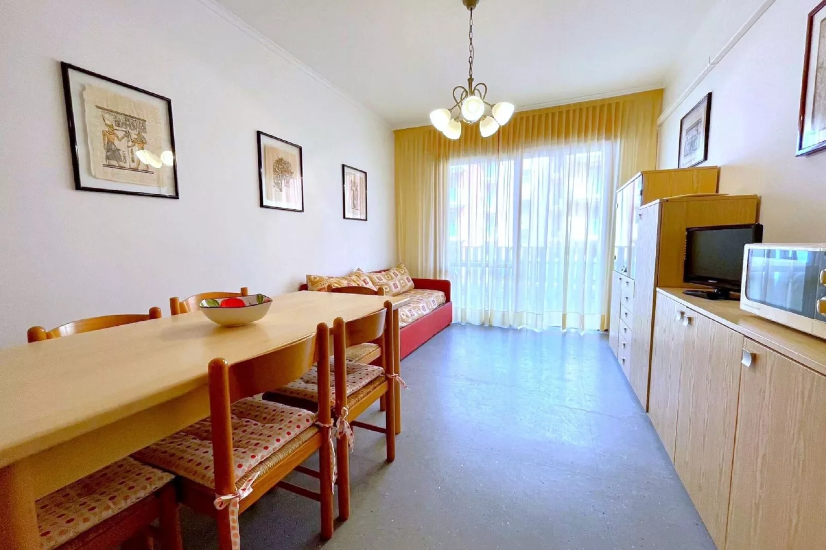 Holiday 8A-Wohnzimmer