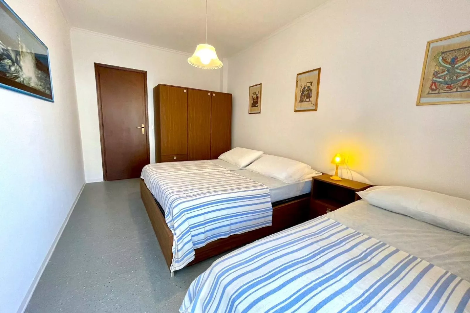 Holiday 8A-Schlafzimmer