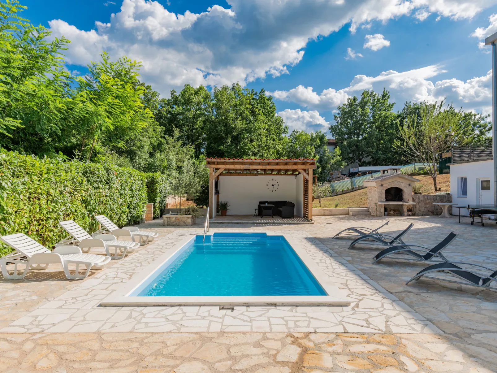 Villa Dalmatina-Outside