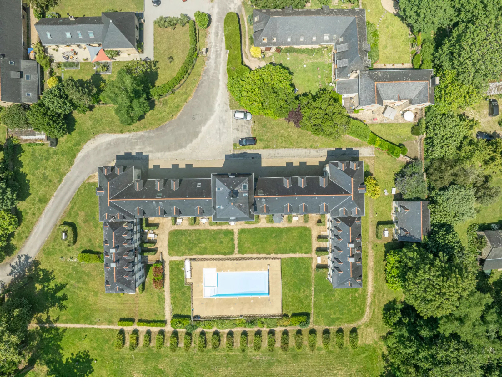 Château De Kergonano,-Outside