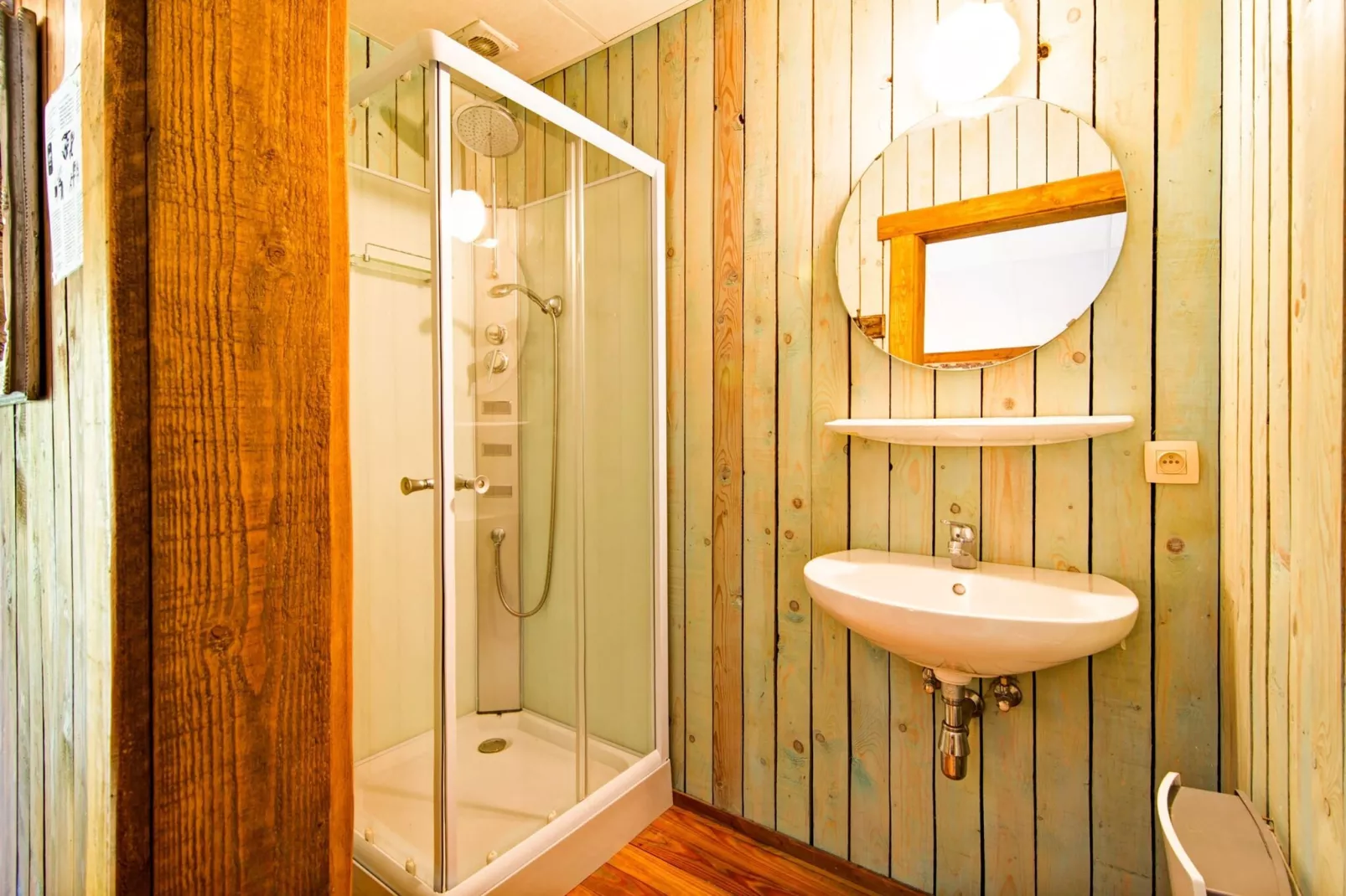 Résidence Joséphine-Bathroom
