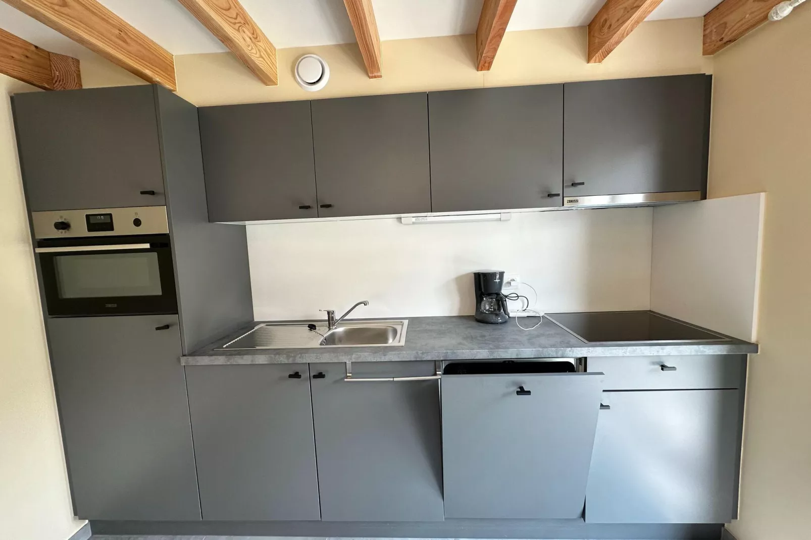 WH2/54-Kitchen