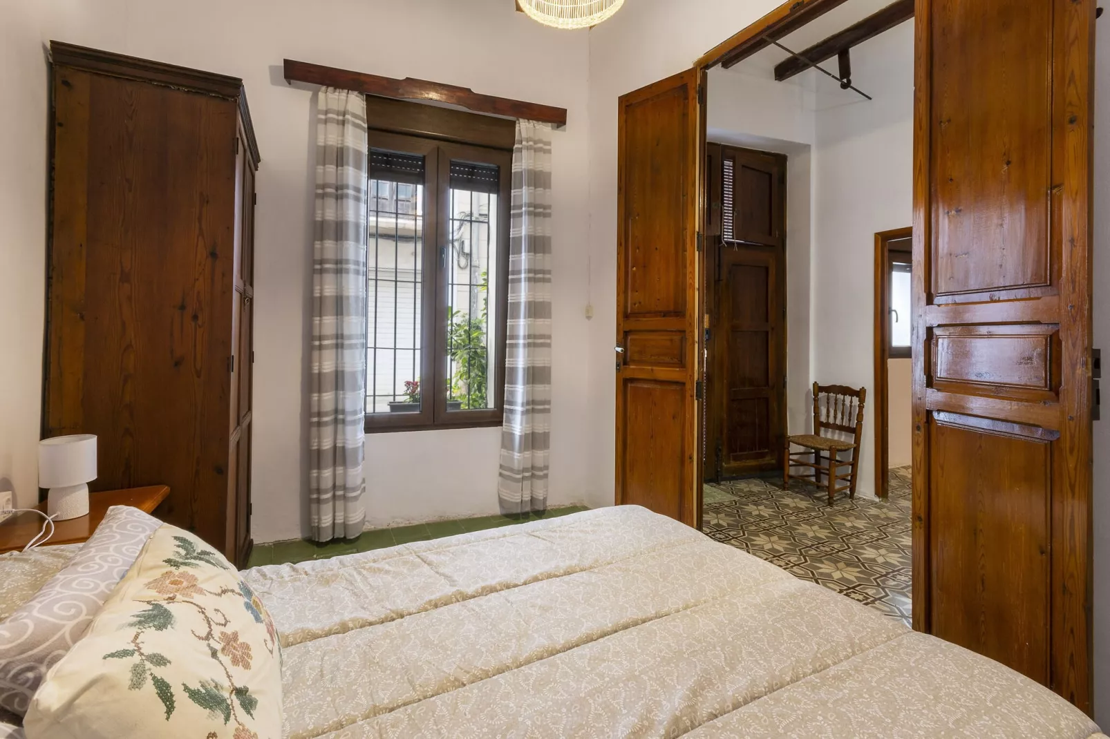 Casc Antic-Bedroom