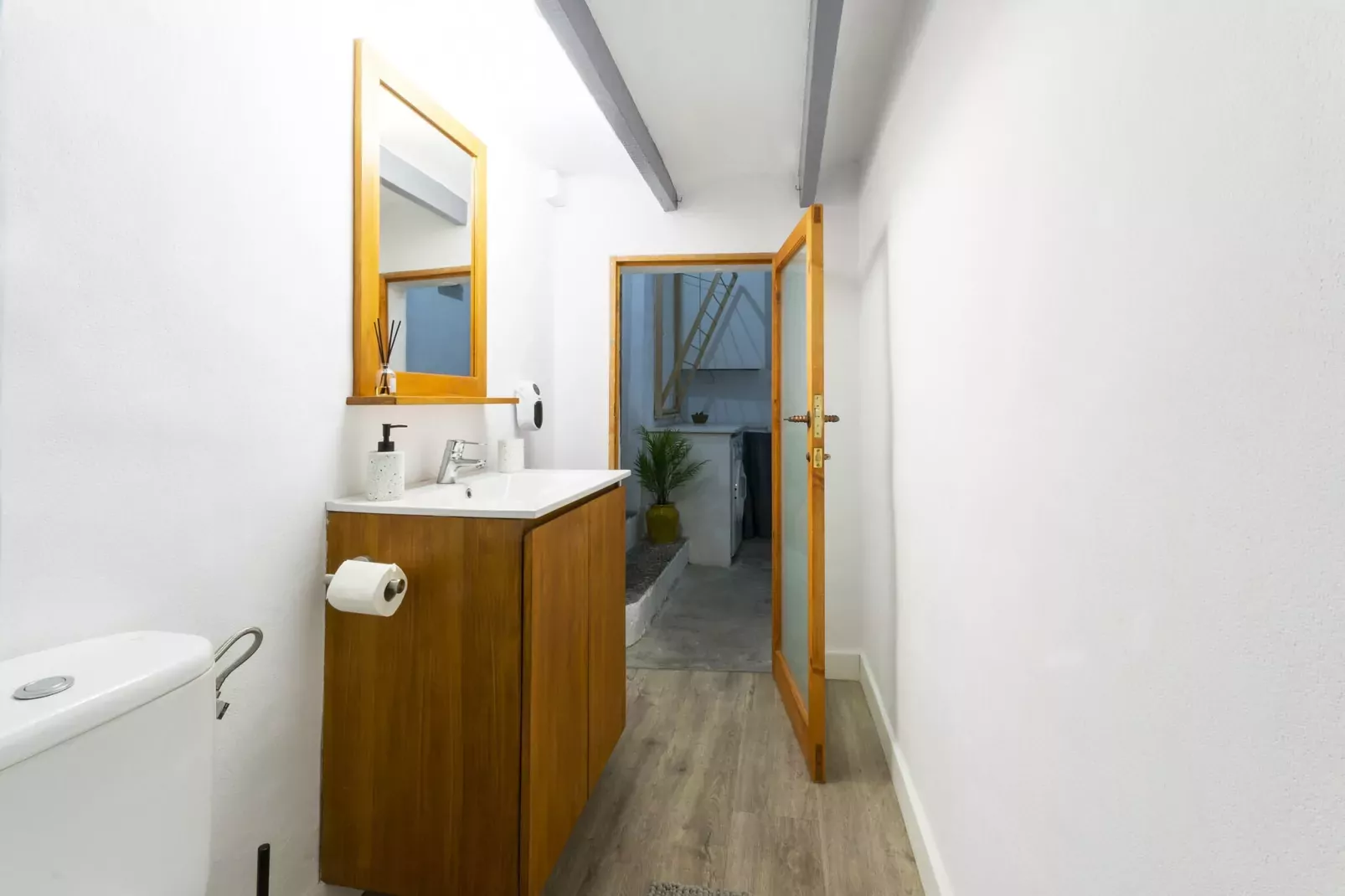 Casc Antic-Bathroom