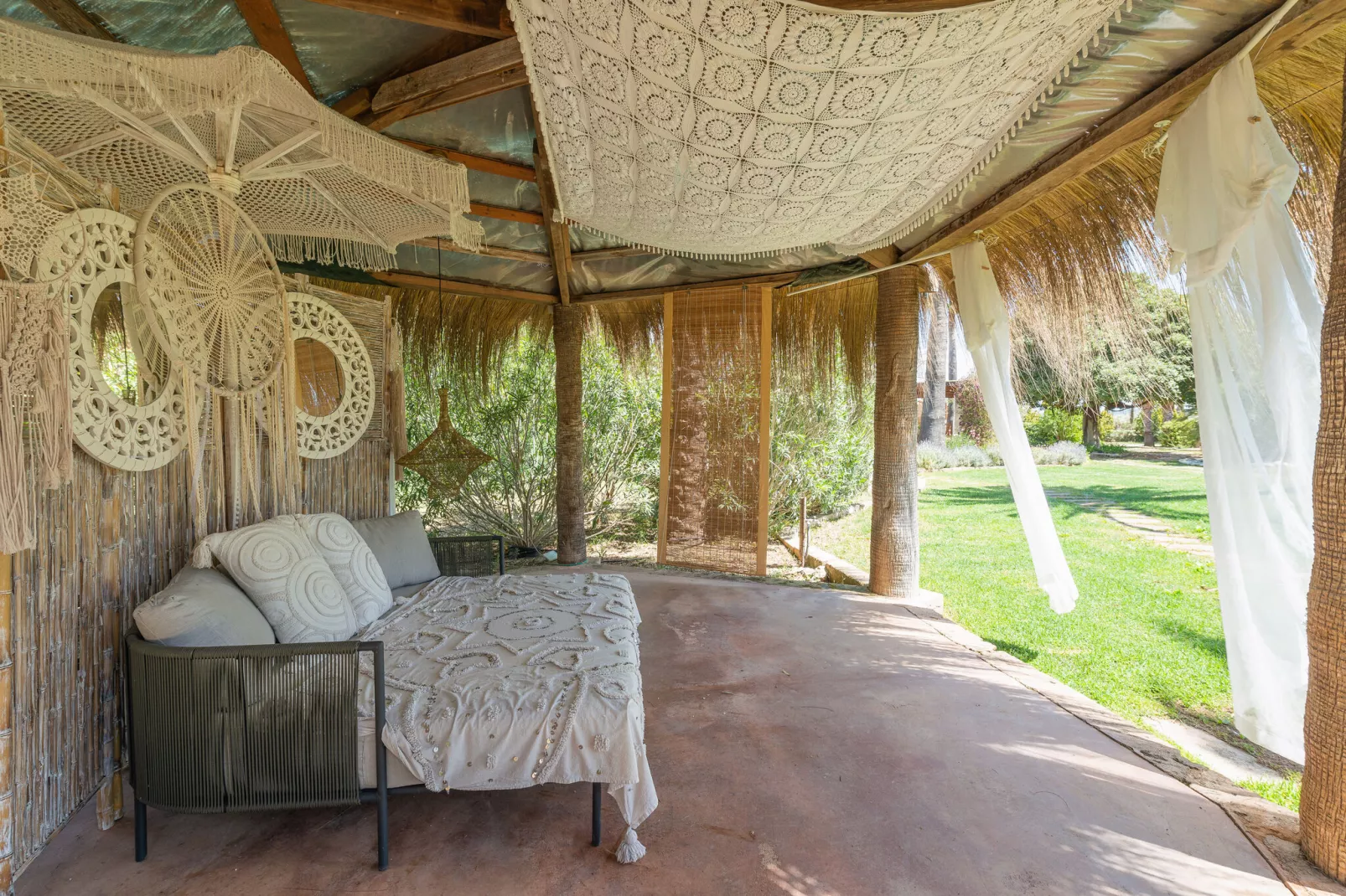 Le Petit Paradis-Exterior summer