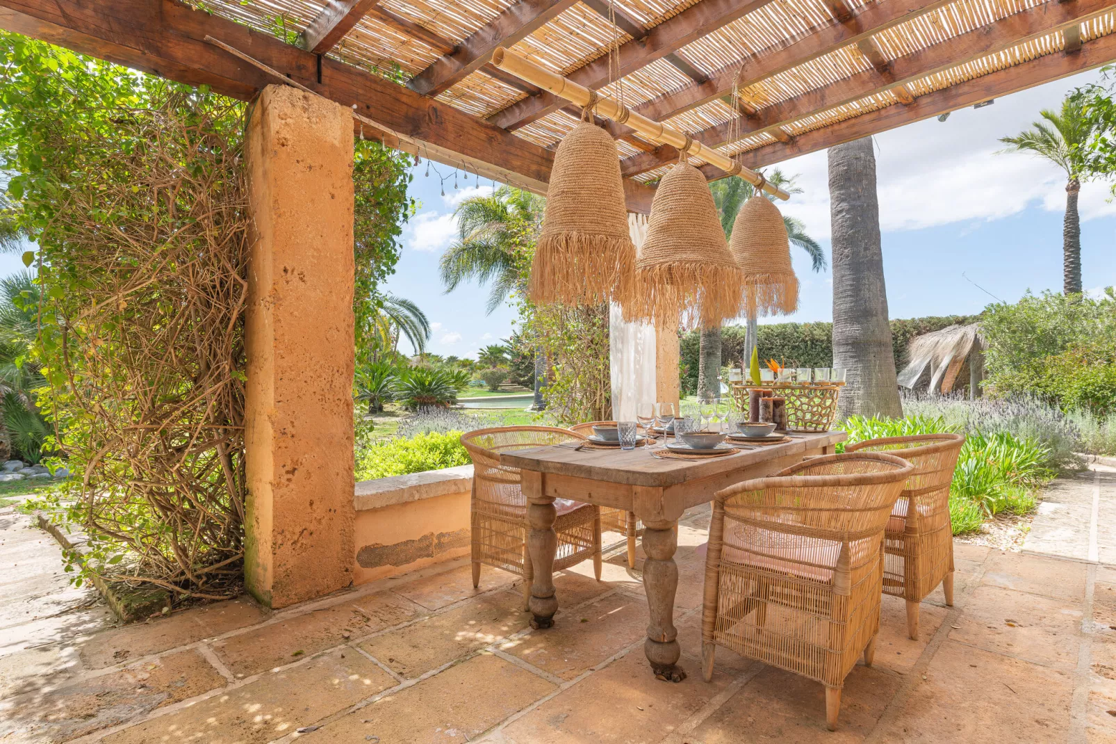 Le Petit Paradis-Exterior summer
