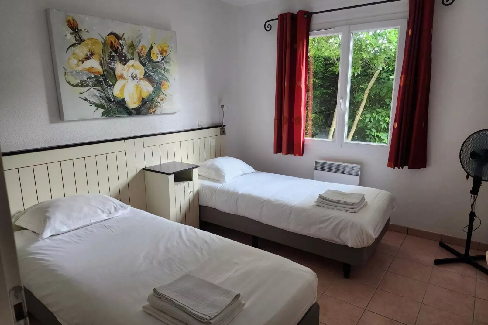 Les Forges 2 bedrooms n105-Bedroom