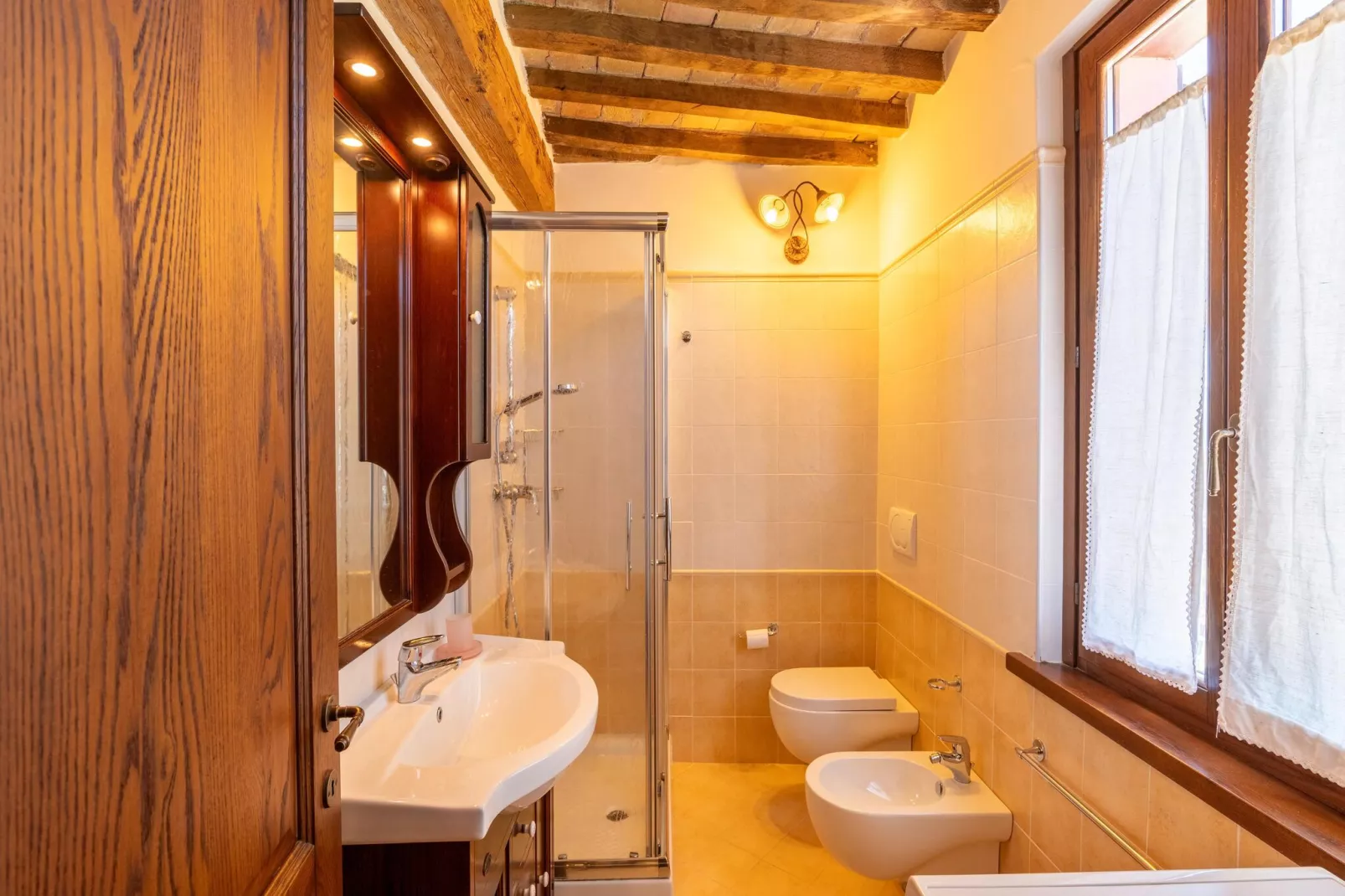 Iris-Bathroom