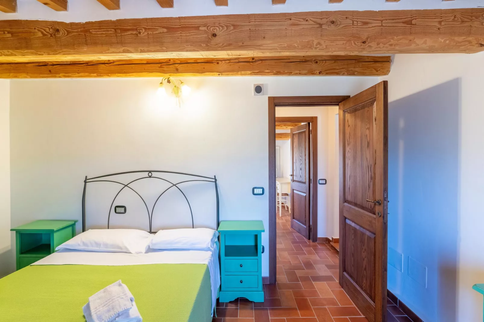 Mimosa-Bedroom