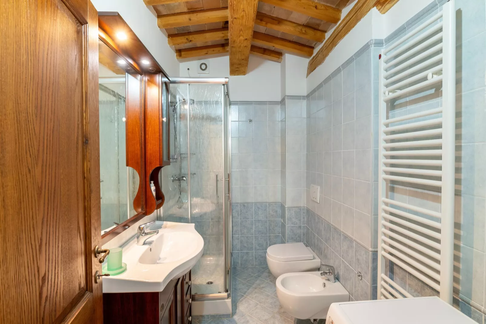 Mimosa-Bathroom