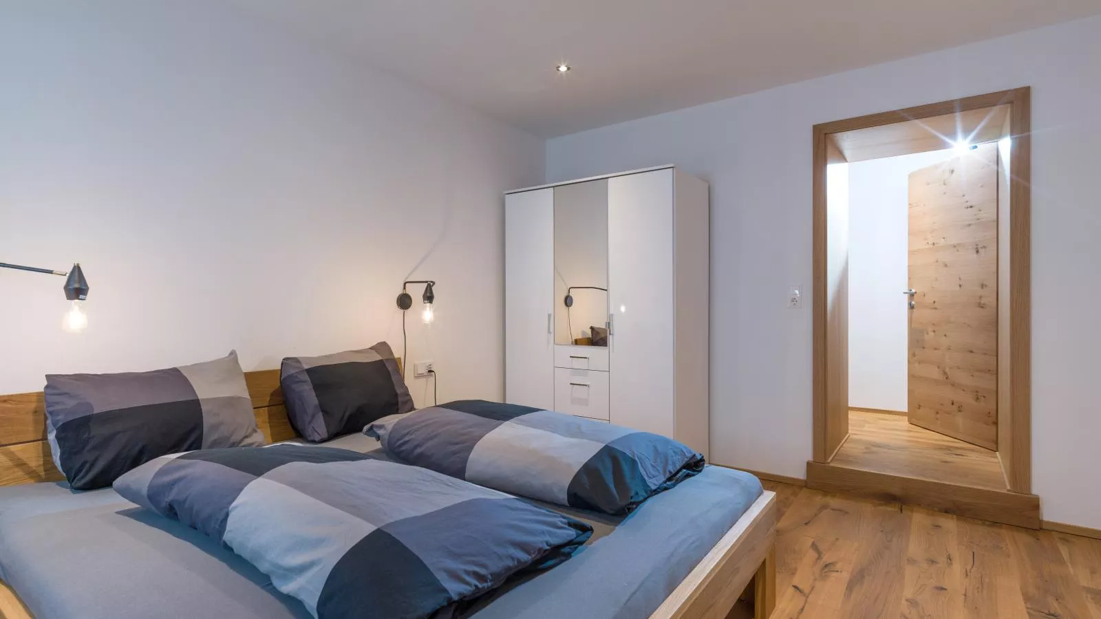 Appartement Ambiente-Bedroom