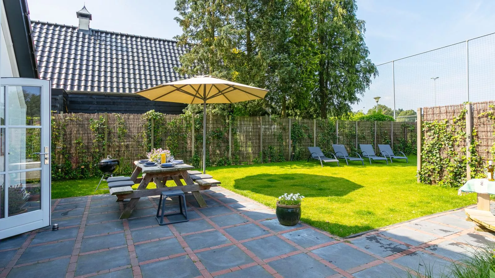 Eefs Huusje-Terrace balcony