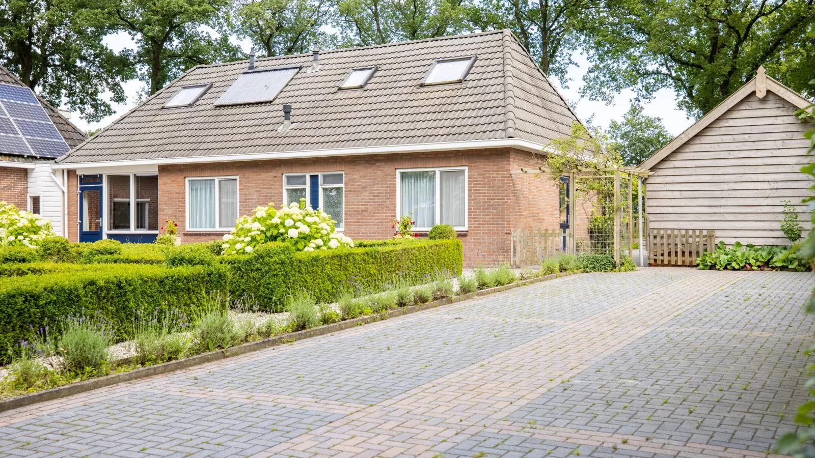 Zonnehoek-Exterior summer
