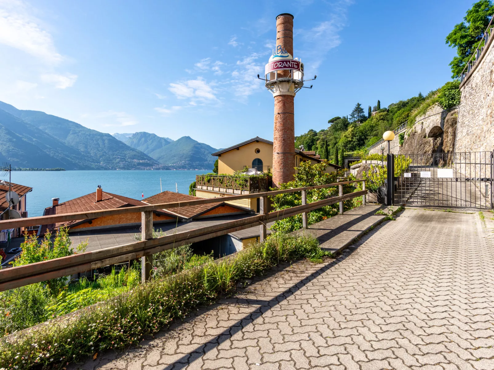 Lago e Sole-Outside