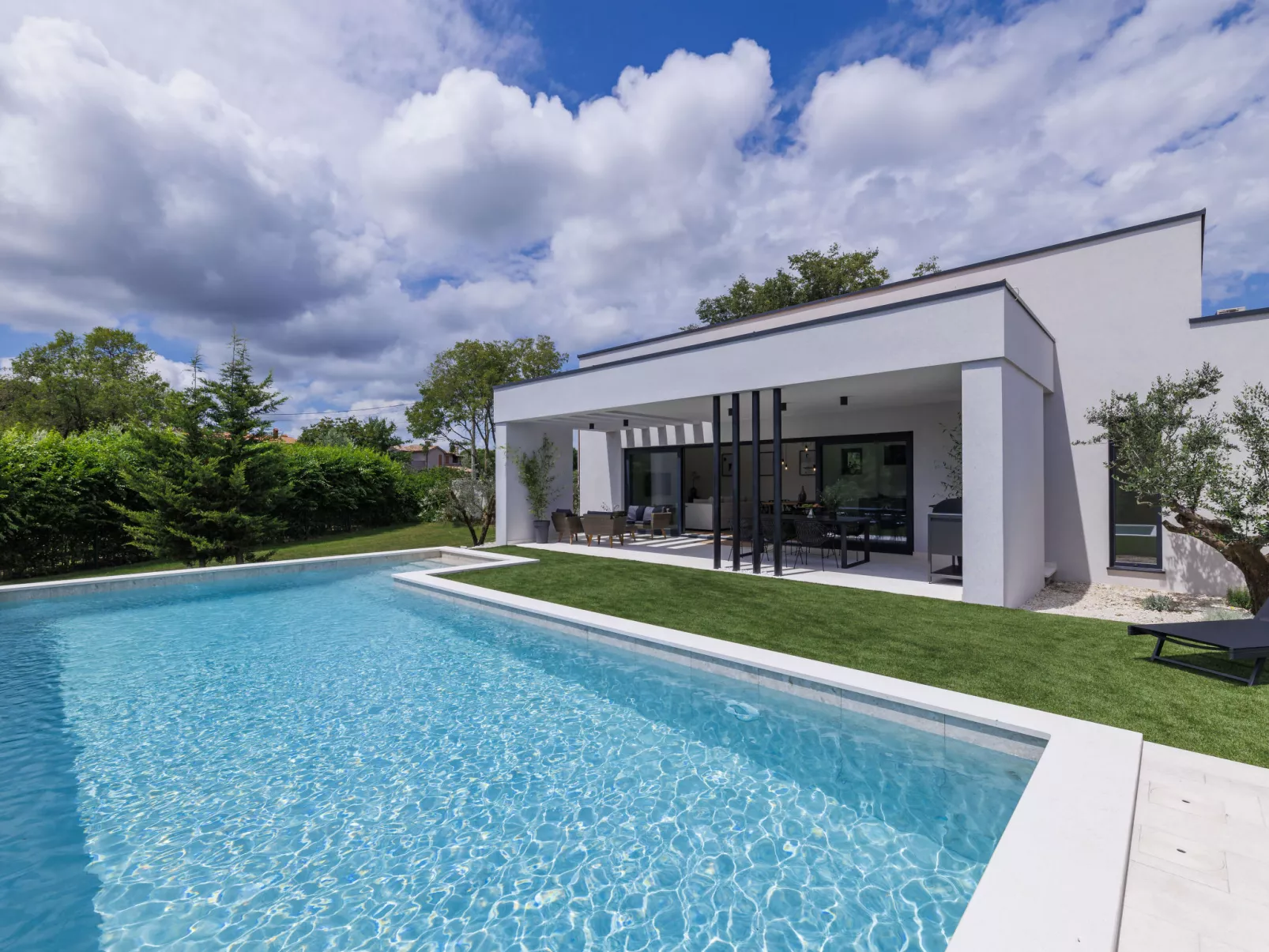 Villa Valla-Outside