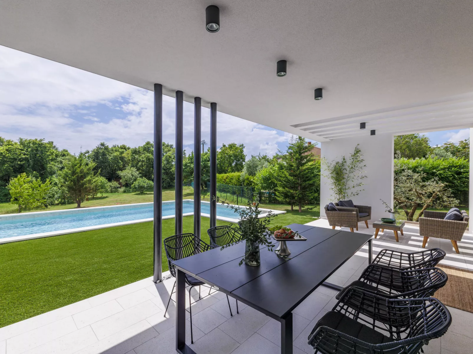 Villa Valla-Outside