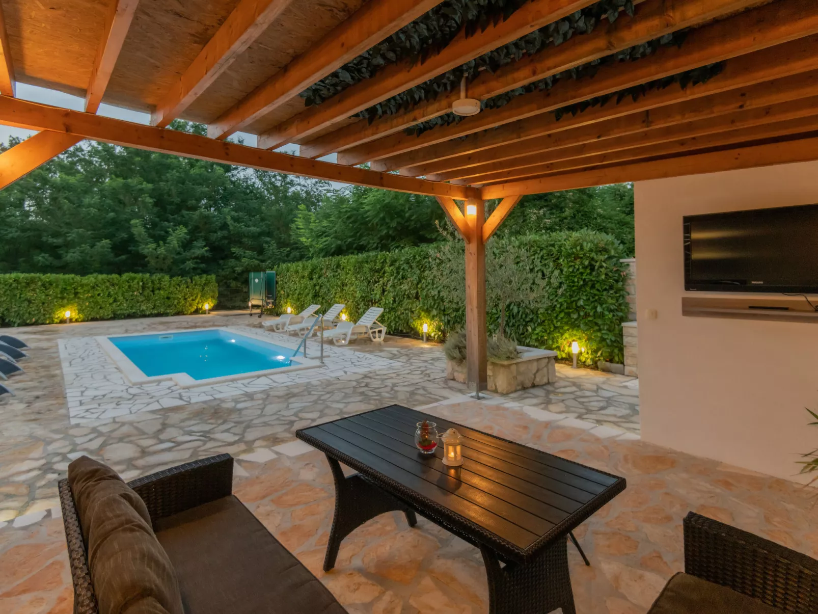 Villa Dalmatina-Outside